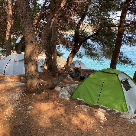 Pine Side Camp Himare Exterior foto