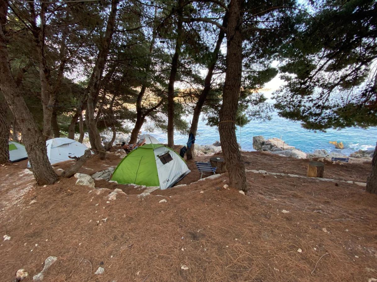 Pine Side Camp Himare Exterior foto