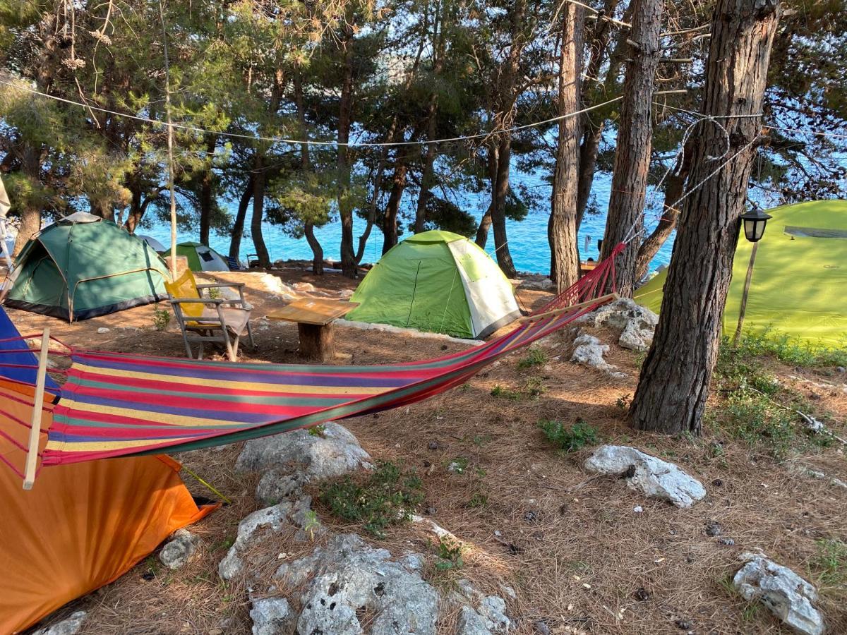 Pine Side Camp Himare Exterior foto